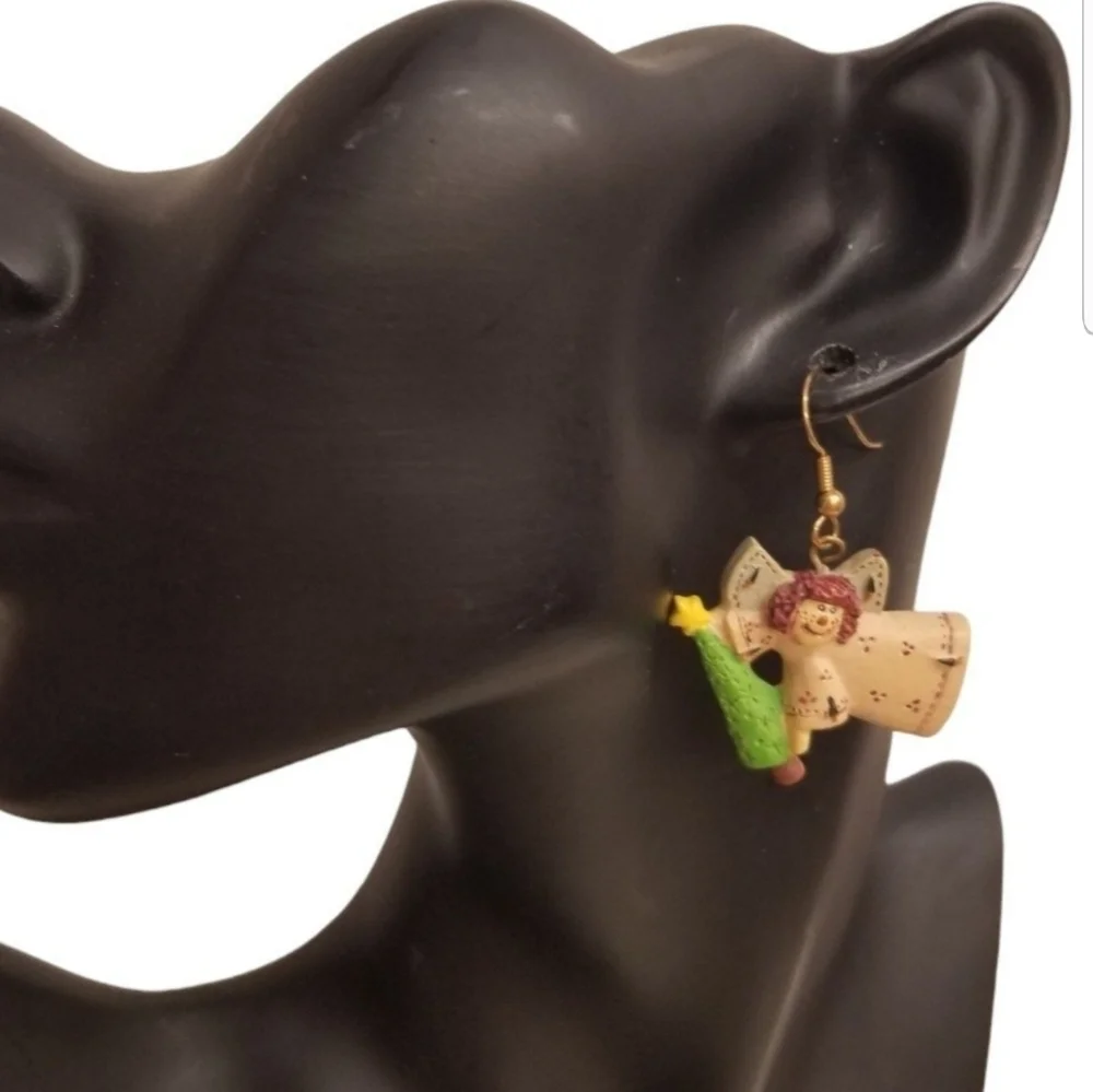 VINTAGE WOODEN ANGELS WITH CHRISTMAS TREES DROP STYLE HOOK EARRINGS - Picture 2 of 4